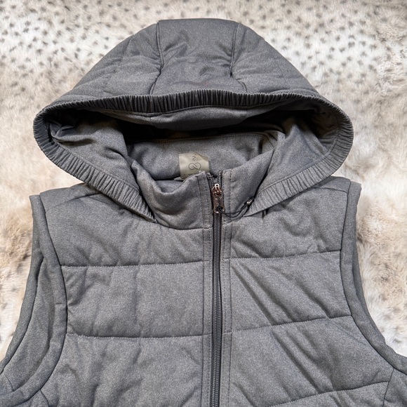 CALIA Gray Women's Hooded Puffer Vest - Size Small - Picture 7 of 15